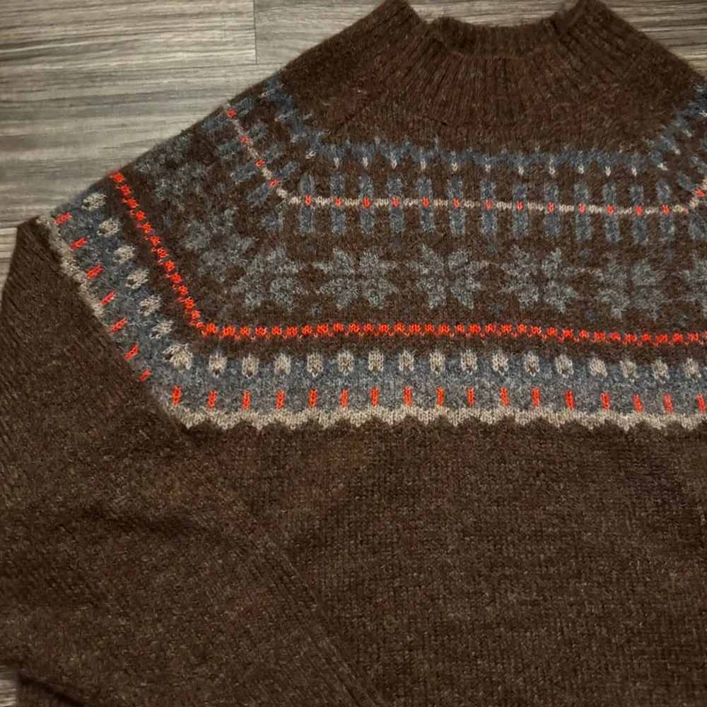 OLD NAVY Brown Patterned Sweater
